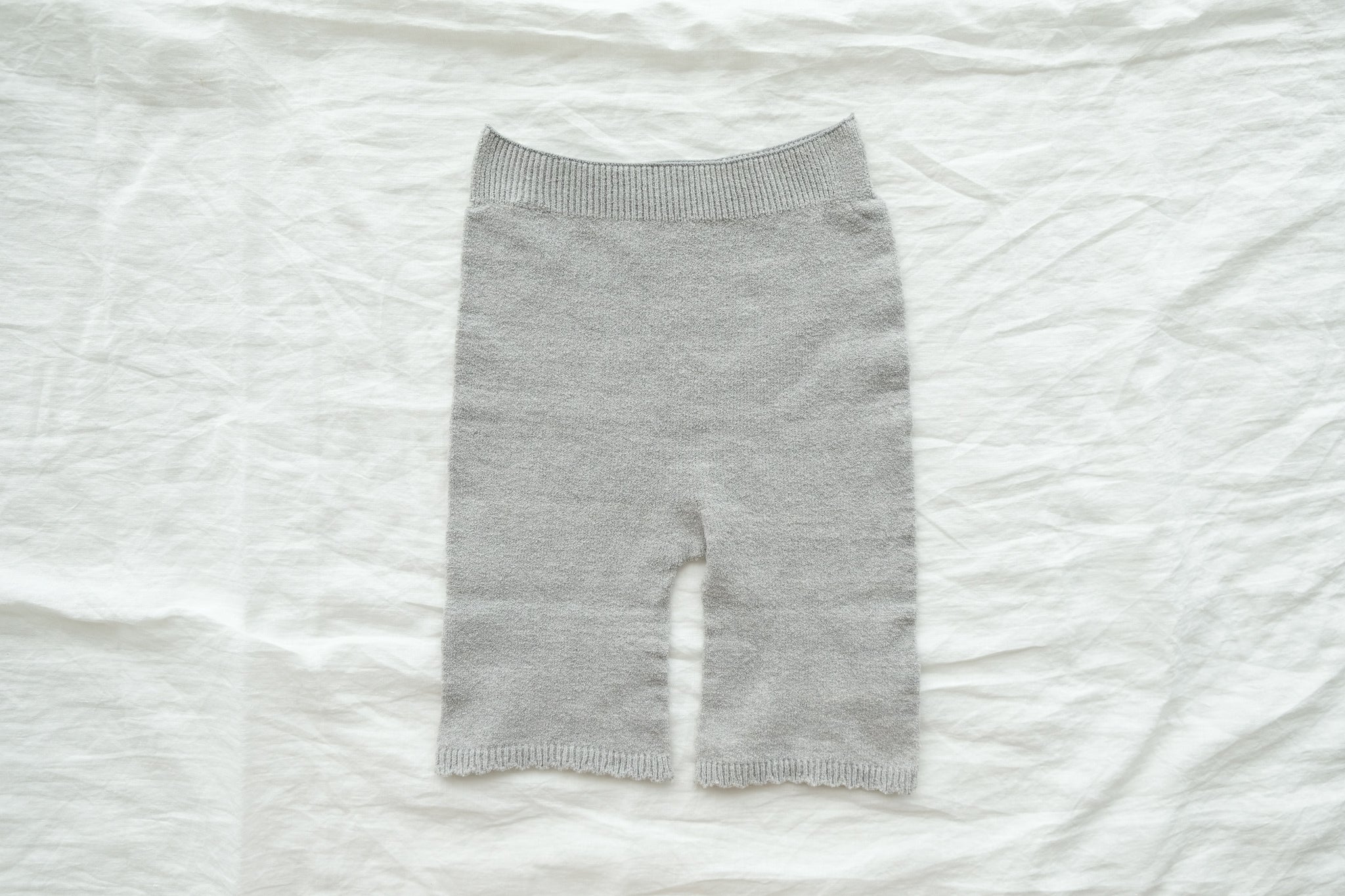 T-2561｜無縫製ﾊｰﾌﾊﾟﾝﾂ