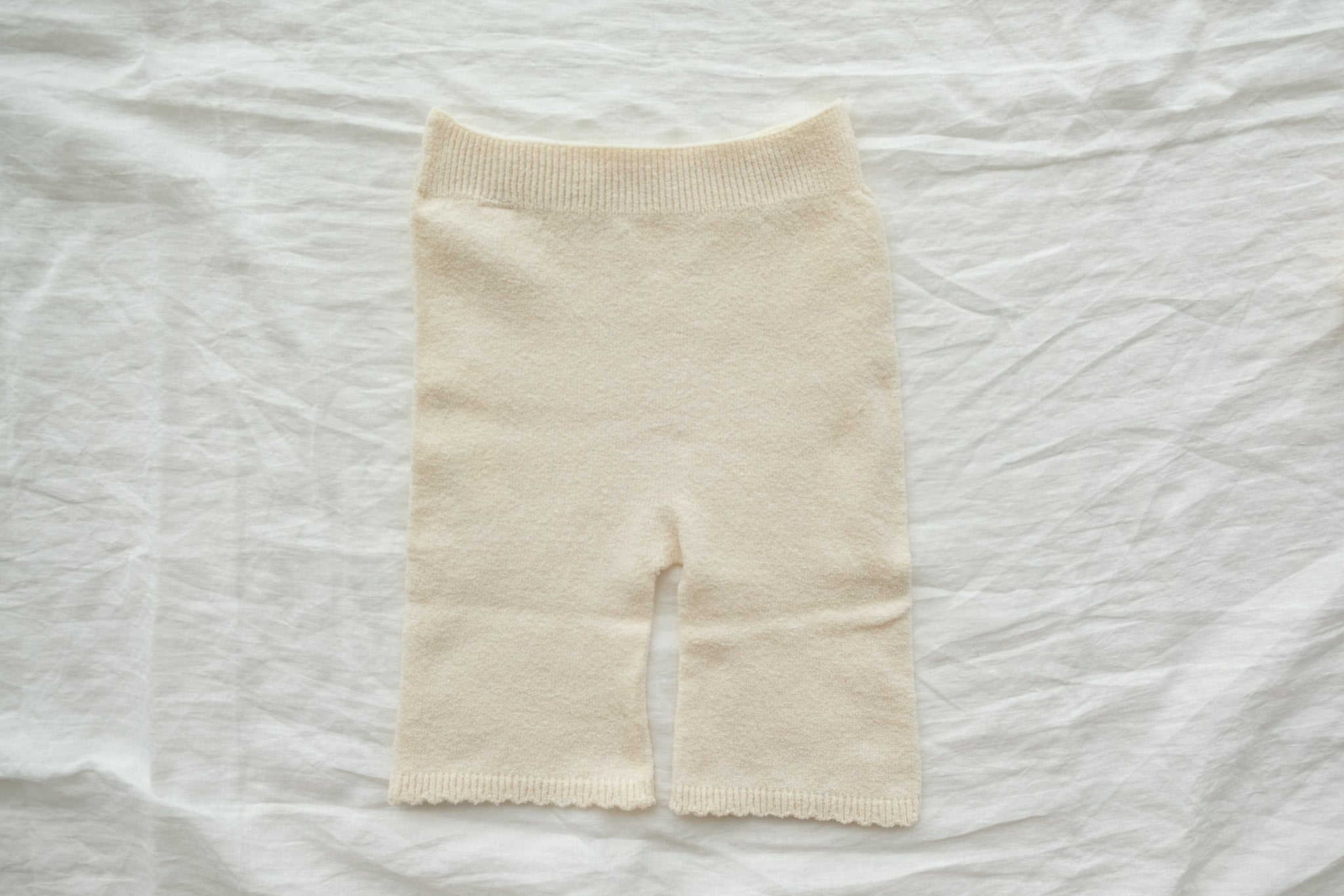 T-2561｜無縫製ﾊｰﾌﾊﾟﾝﾂ