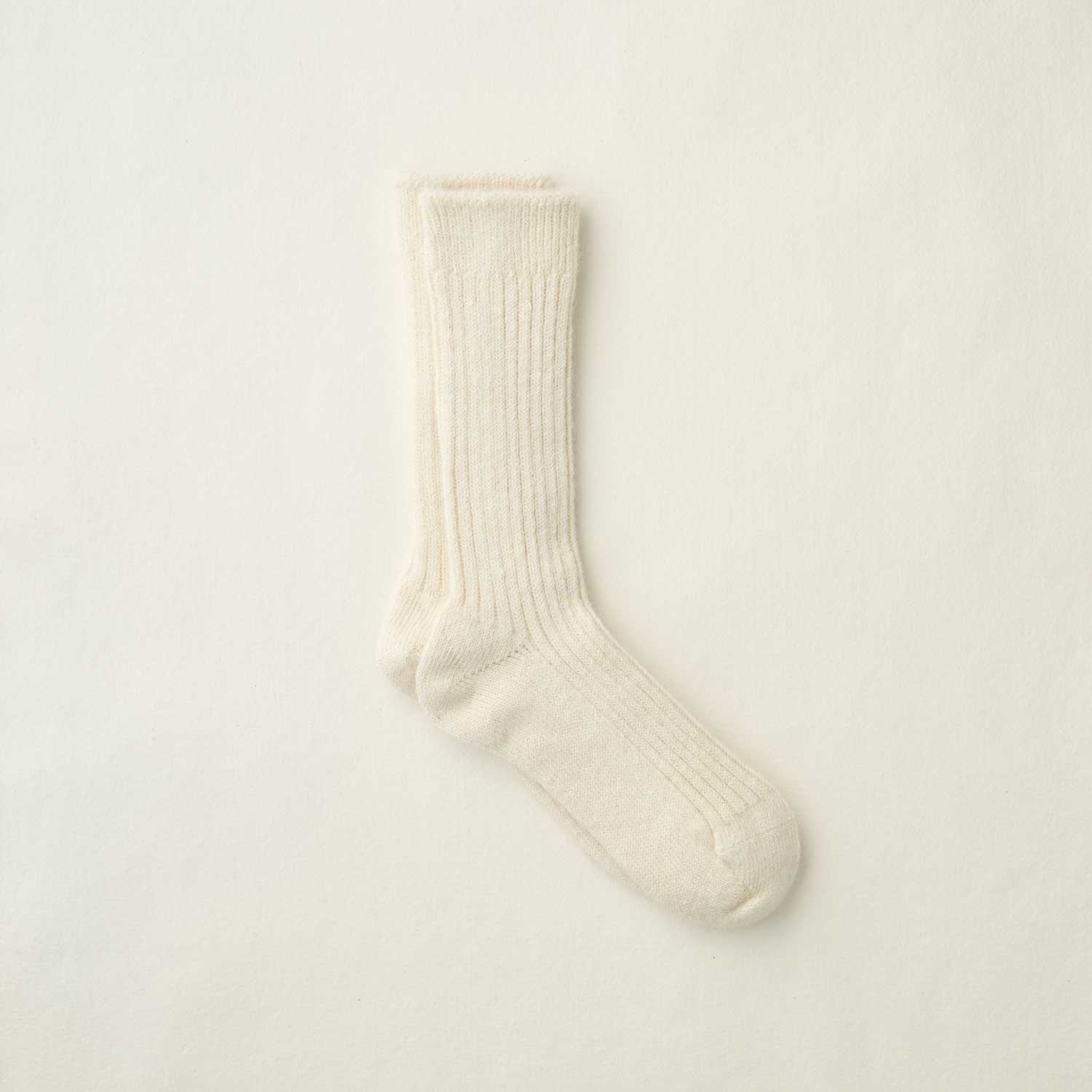 2026年9月納品｜4-4033｜Alpaca Linen Ribbed Socks
