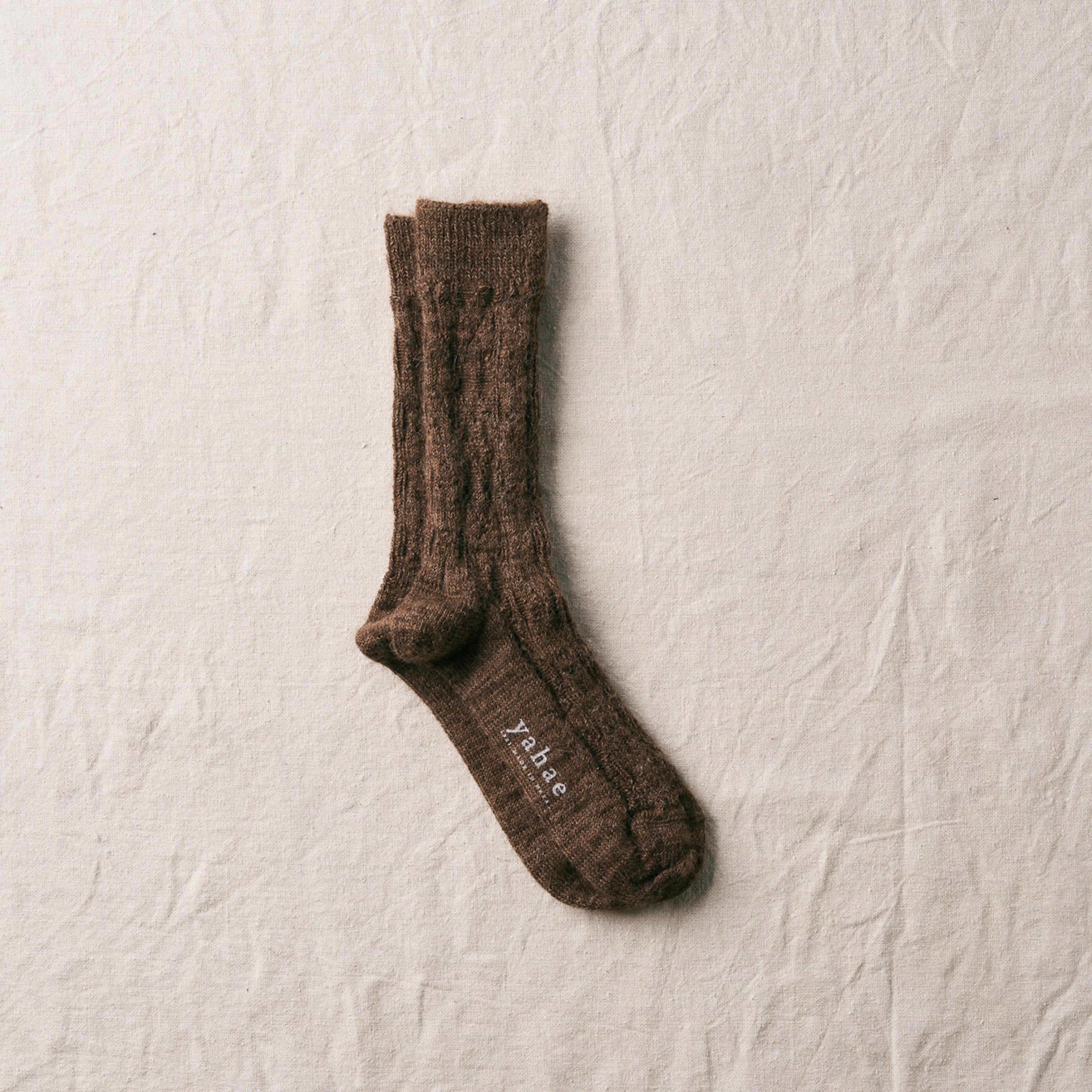 2027年3月納品｜7-5008｜Alpaca Cable Pattern Socks