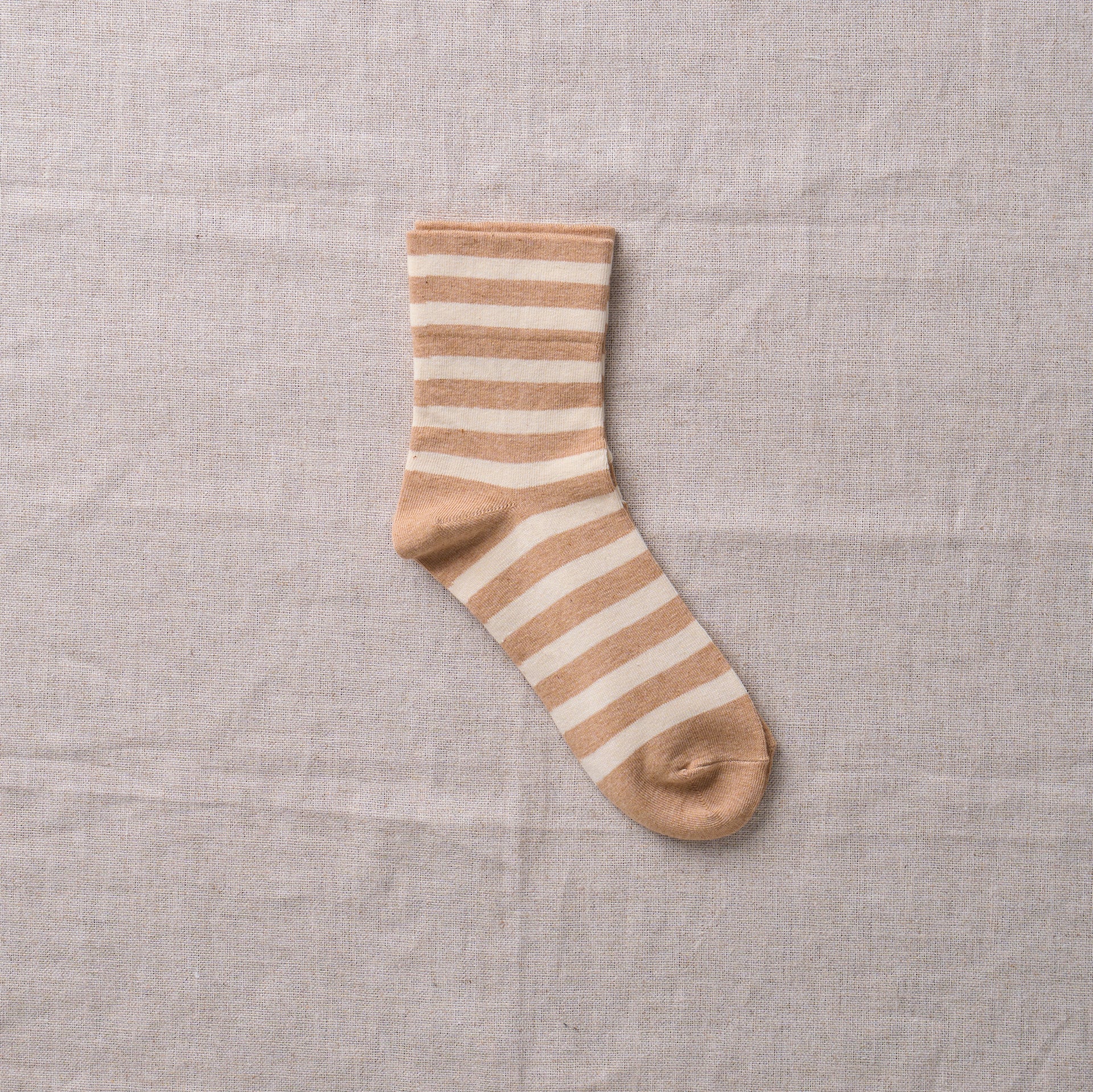 8-0019｜Plain border socks without elastic