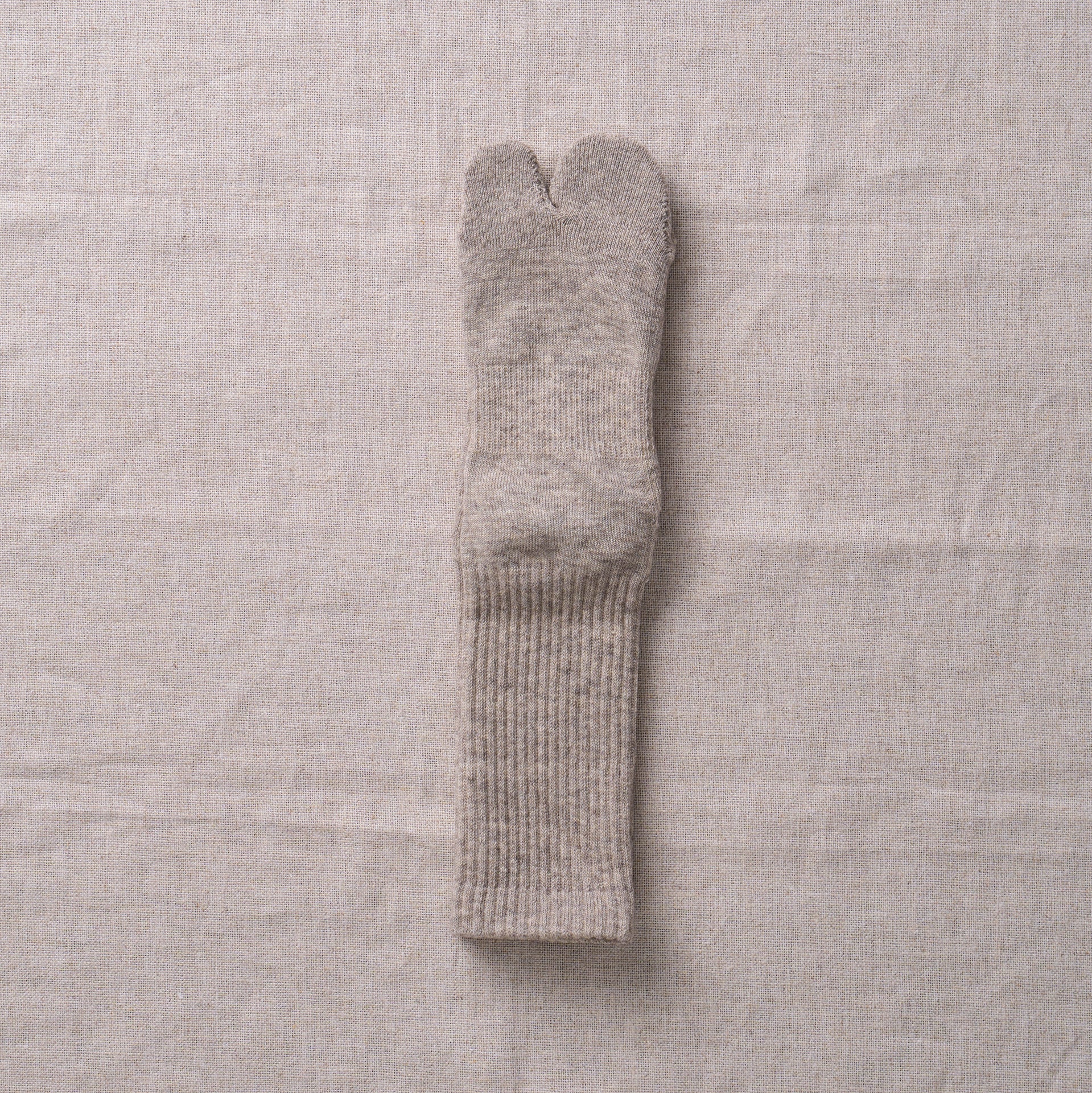 8-0450｜Supima x Yaku Tabi-shaped pile socks